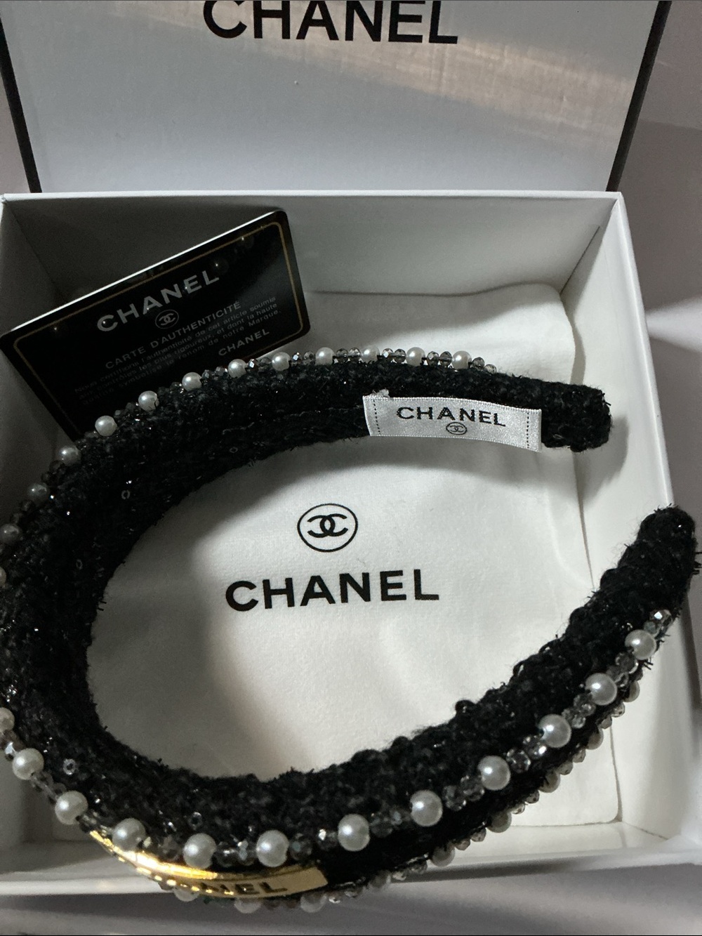 Authentic CHANEL  Black and Gold Pearl-Trim Headband - Picture 5 of 15